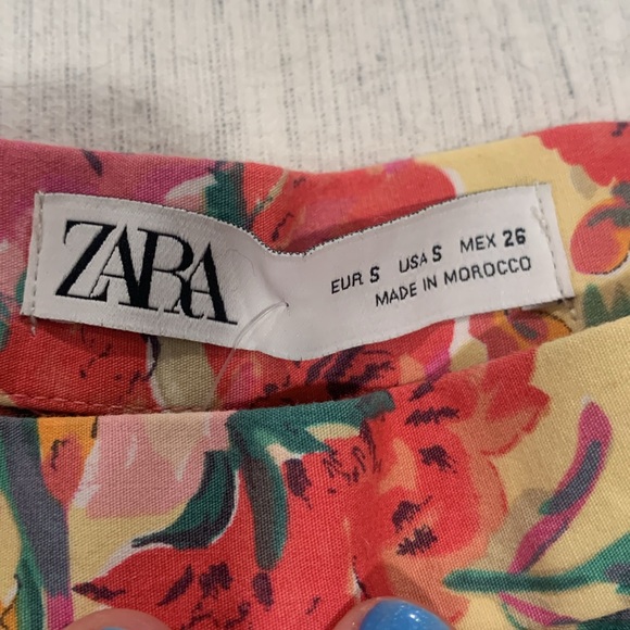 Zara Floral Skirt - Picture 3 of 3